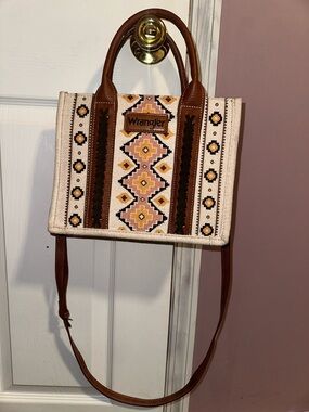 Wrangler Cream & Brown Embroidered Crossbody Tote